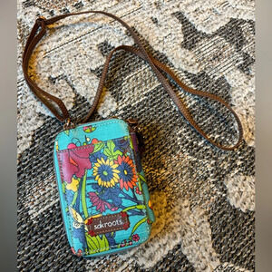 Sakroots Artists Circle e Smartphone Cross Body Wallet